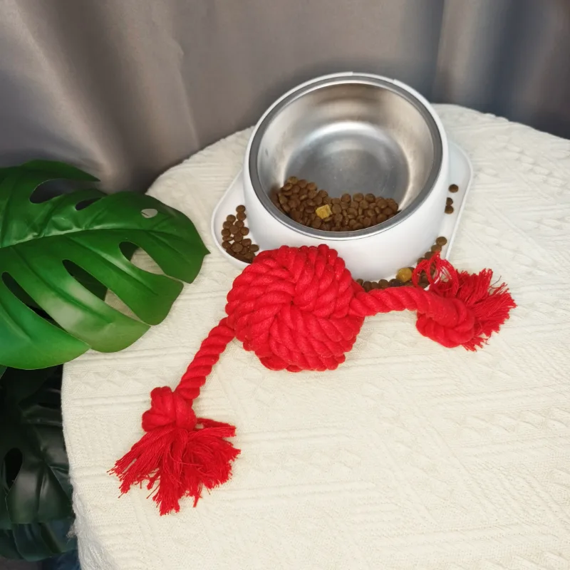 Hundespielzeug aus geflochtenem Seil